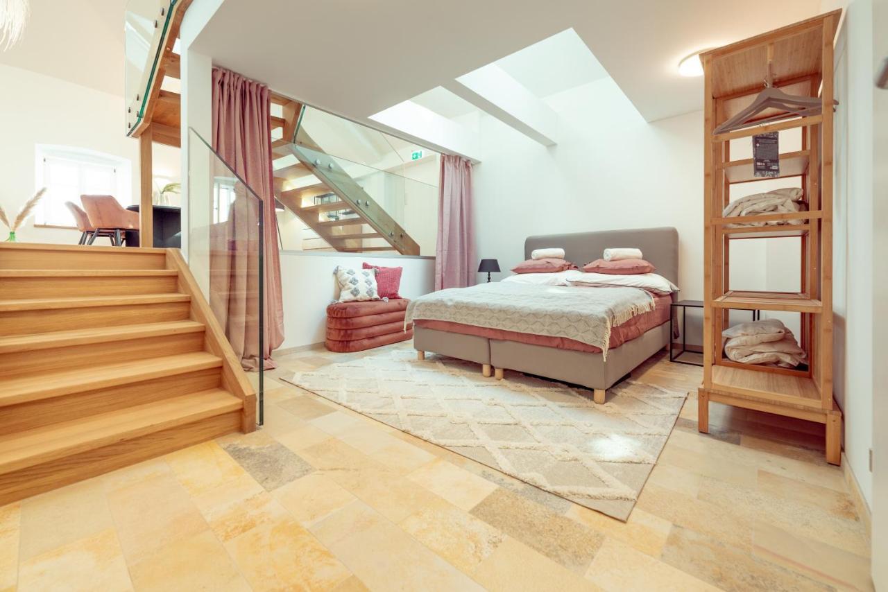 クレムス アン デル ドナウPenthouse Maxfux Direkt In Der Fussgaengerzone 130M2アパートメント エクステリア 写真